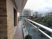 Terraços da Ponte T3 com Varanda, Box e Vista Tejo