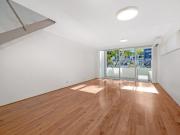 Terrace Like Home I Private & Quiet I Walk to East Village