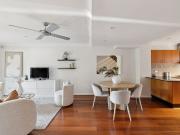 Terrace like townhouse / private entry & quiet street