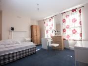 terraced for rent in Parfett Street, London,...