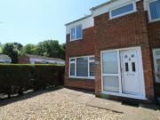 Terraced House to rent on