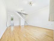 Terraced House to rent on