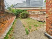 Terraced House to rent on