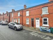Terraced House to rent on