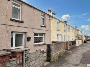 Terraced House to rent on