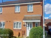 Terraced House to rent on