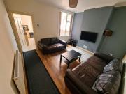 Terraced House to rent on