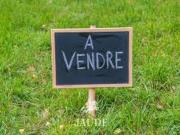 Terrain constructible de 350 m2 Boulevard Montchalamet à...