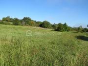 Terrain constructible de 3900 m² environ avec vue dominante