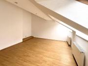 Terrasse! Helle, sonnige 3 Zimmer Dachgeschosswohnung...