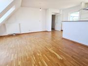 TERRASSENHIT, UNBEFRISTET, 84 m2 Dachgeschoß mit 64 m2...