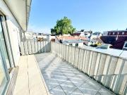 TERRASSENTRAUM | LICHTDURCHFLUTETE, OPTIMAL AUFGETEILTE...