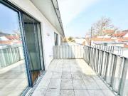 TERRASSENTRAUM | LICHTDURCHFLUTETE, OPTIMAL AUFGETEILTE...