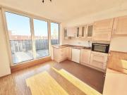 TERRASSENTRAUM | LICHTDURCHFLUTETE, OPTIMAL AUFGETEILTE...