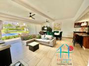 Terraza con salida al jardín, jacuzzi y 6 membresías...