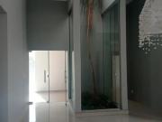 Térrea para aluguel tem 238 metros quadrados com 3 quartos