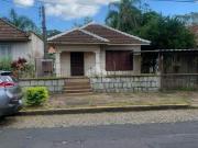 Terreno 10x30 com Bangalô demolir, bairro Jardim São...