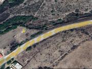 Terreno a pie de carretera con amplio frente