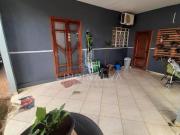 Terreno à Venda com 2 Casas, Edícula e Piscina no Jardim...