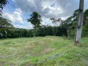 Terreno à venda em condomínio fechado, pronto para construir