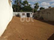 terreno à venda em Jardim Chapadão