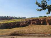 Terreno à Venda no Condomínio Reserva Santa Isabel em...