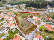 Terreno à venda em Vila Nova de Famalicão