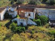 Terreno, Alcantarilha e Pêra