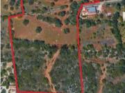 Terreno Amplo com Ruína em Santa Bárbara de Nexe