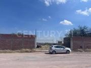 Terreno bardeado en venta en El Relicario