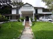 Terreno / casa, en venta en Los Chorros AH