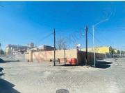 Terreno céntrico encementado y bardeado con oficina!