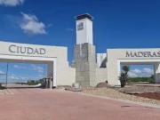 Terreno en Remate en Ciudad Maderas Sur II – $450,000 –...
