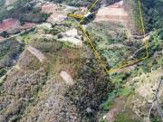 Terreno com 133 000 m²