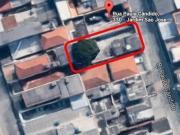 Terreno com 180 m² com pequena construção no Jardim São...