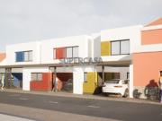 Terreno com 230 m2 com Moradia a estrear T4 Centro do...