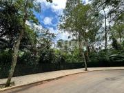 Terreno com 306m2 à venda em condomínio de luxo no Alto...