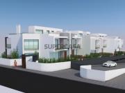 Terreno com 3.818m² c/ projeto aprovado para 6 moradias!