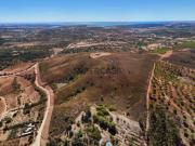 Terreno com aproximadamente 30 hectares junto à... Terreno com aproximadamente 30 hectares junto à...