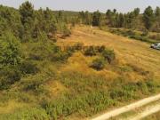 Terreno com caravana Serrasqueira