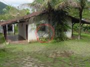 Terreno com casa no centro de camburi 500 metros da Praia