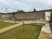 Terreno com construção existente na Quinta da Lobateira...