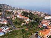Terreno com Moradia para recuperar Caniço
