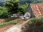 Terreno Com Palheiro No Faial
