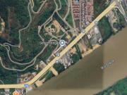 Terreno Comercial en Av. León Febres Cordero