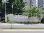 Terreno Comercial esquina Fernandes Moreira x Cecília...