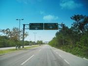 Terreno Comercial Renta en Canc?n. 8250 m2. Autopista...