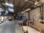 Terreno con 3 galpones La Vara!