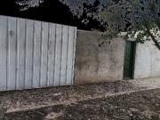 TERRENO CON CASA A TERMINAR EN BARRIO CARRARA