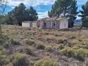 TERRENO CON CASA DE ALBERGUE EN VILLENA